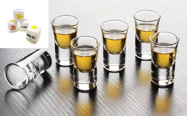 Cách chơi xí ngầu uống rượu là gì?